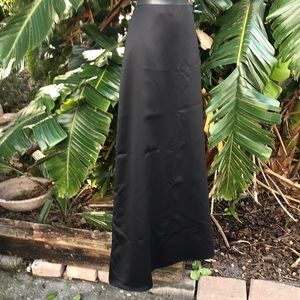 Xscape formal maxi skirt